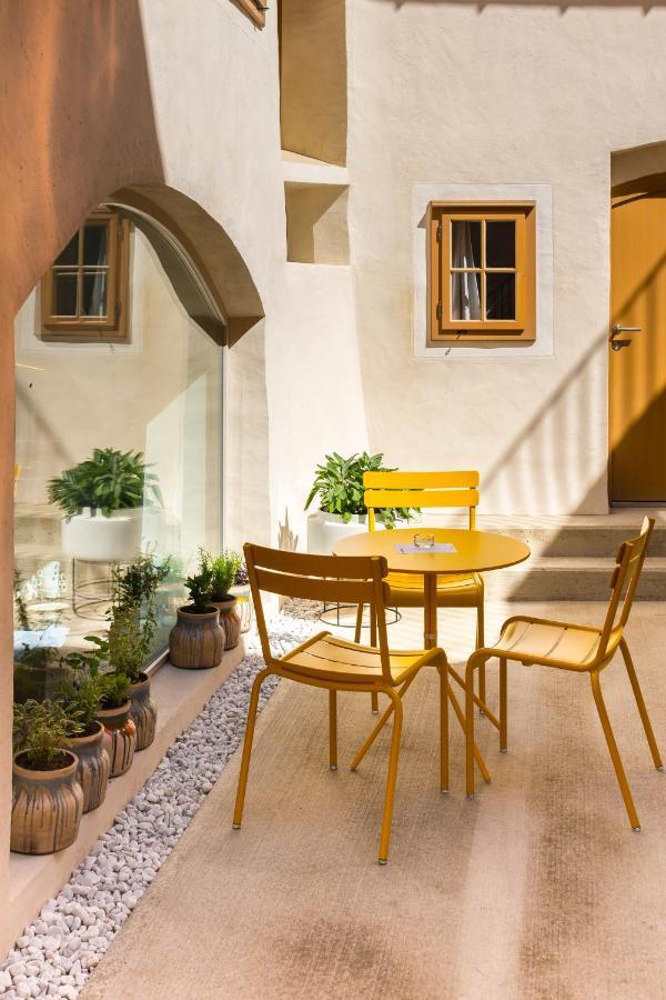 Kai 36 - Hotel Zwischen Fels Und Fluss 格拉茨 外观 照片 A patio