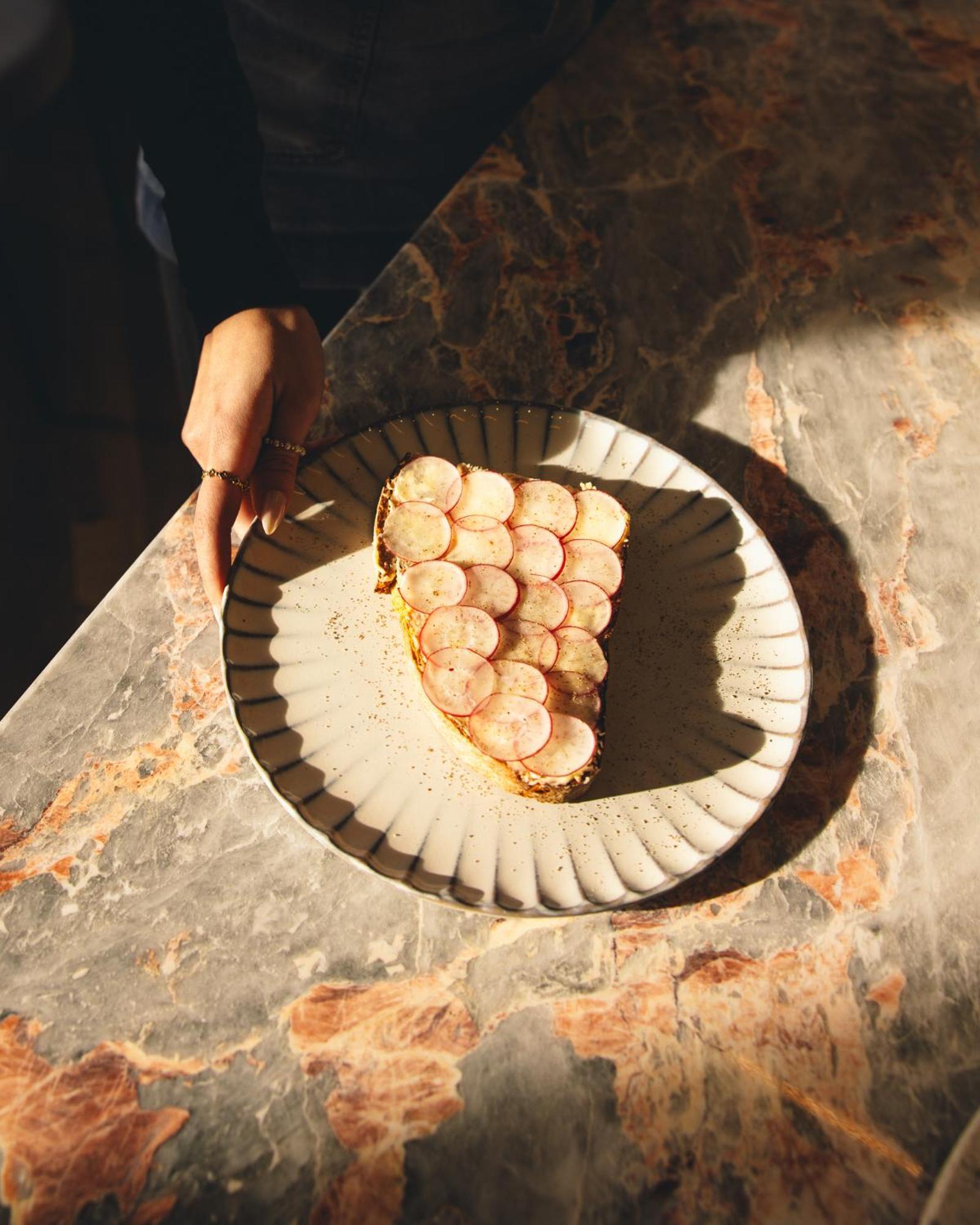 Kai 36 - Hotel Zwischen Fels Und Fluss 格拉茨 外观 照片 A slice of galette des rois
