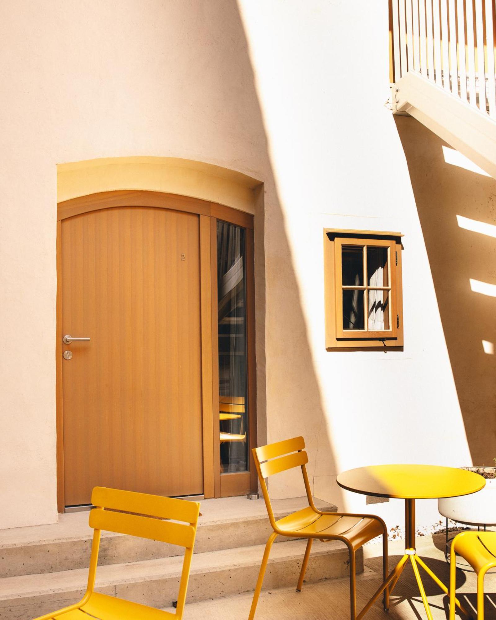 Kai 36 - Hotel Zwischen Fels Und Fluss 格拉茨 外观 照片 A door